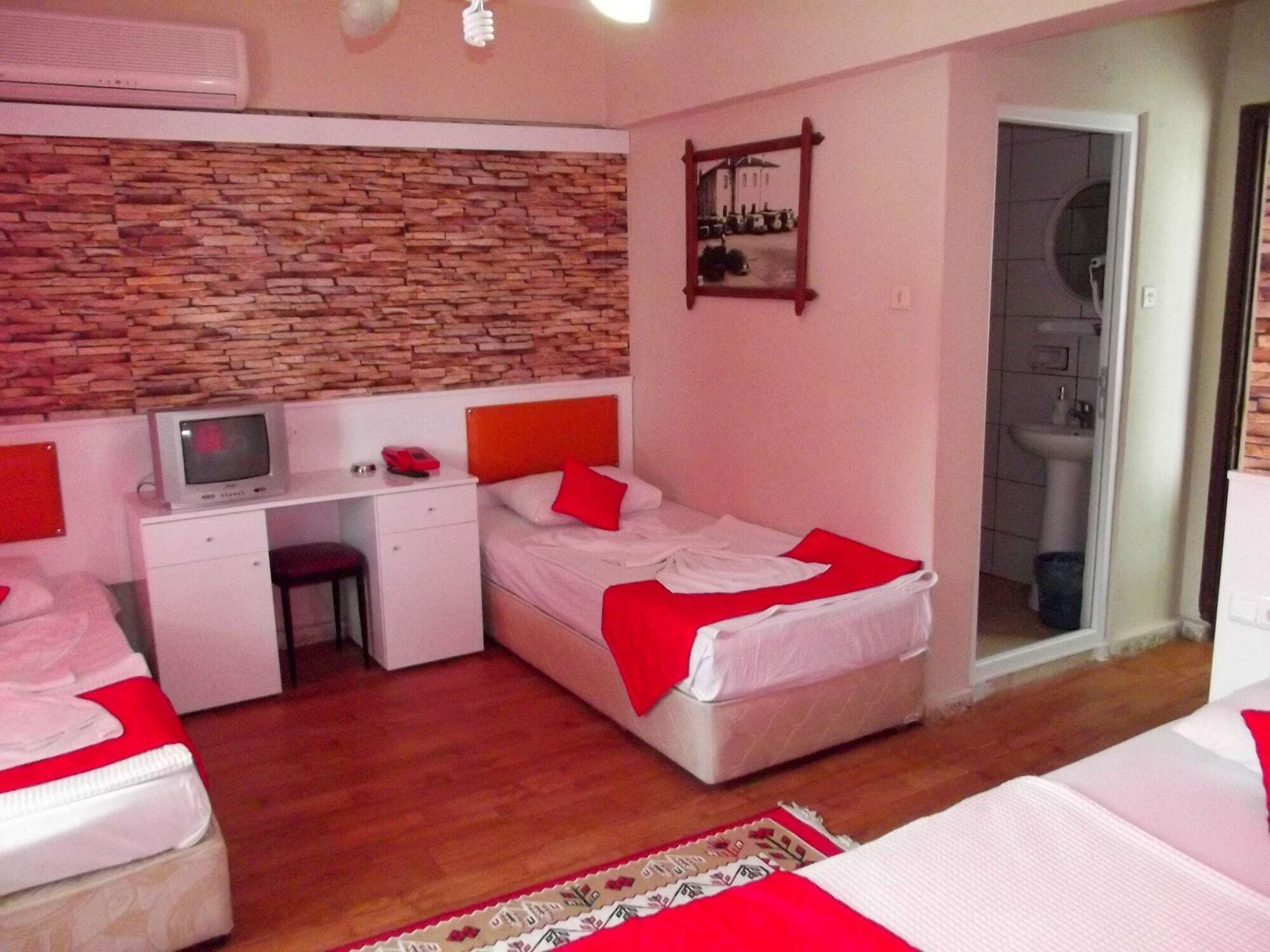 Belgin Otel Erdek Esterno foto