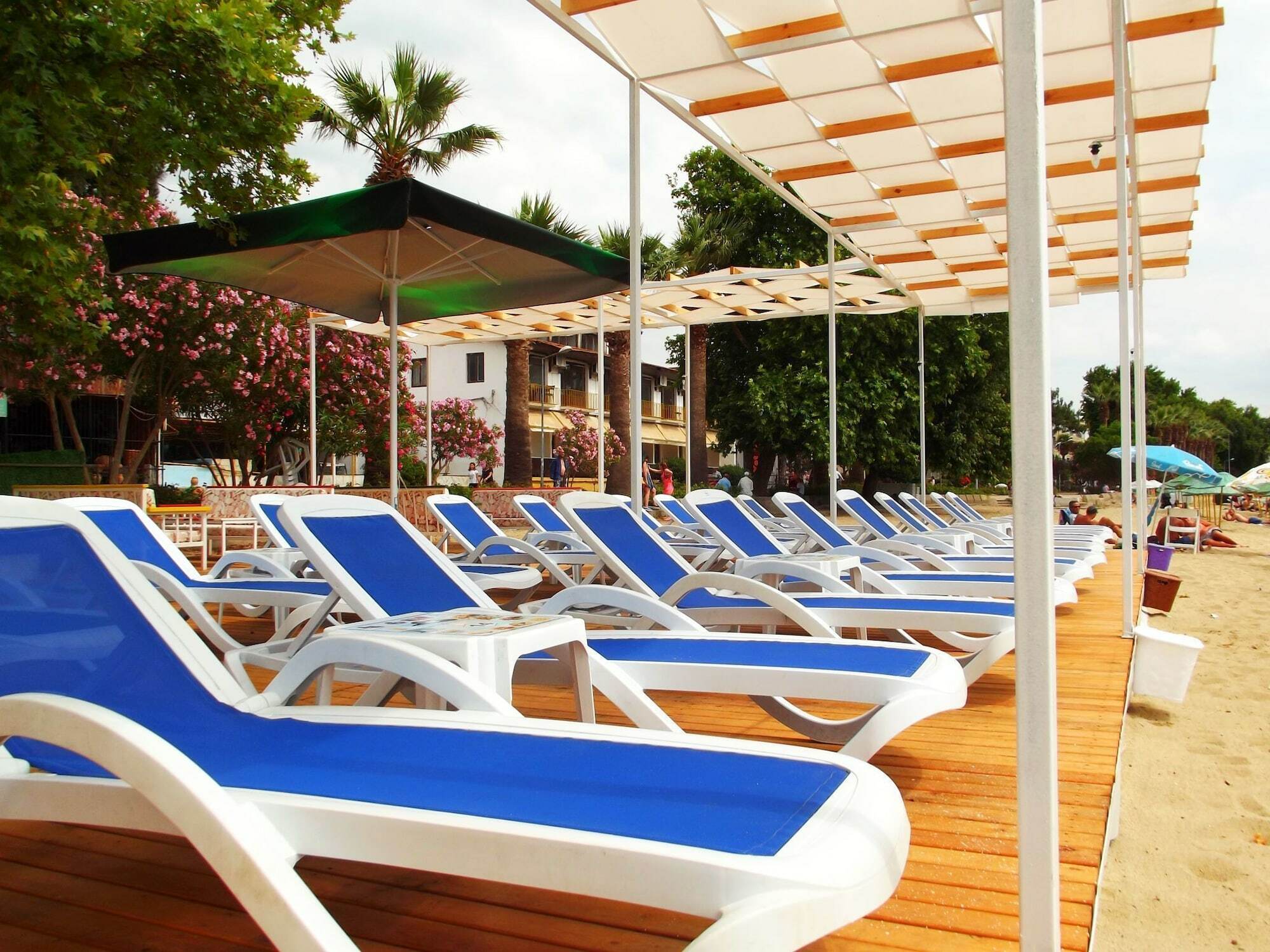 Belgin Otel Erdek Esterno foto